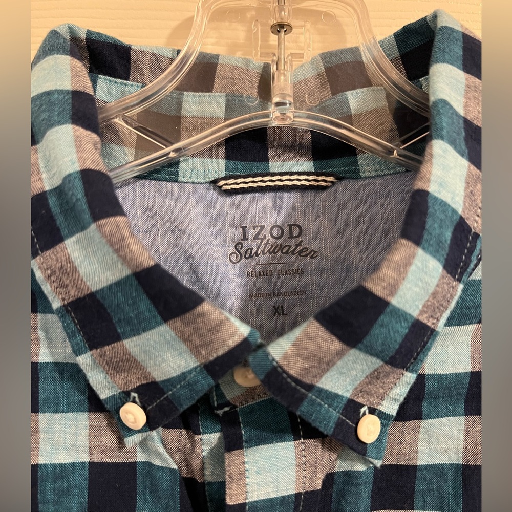 IZOD Saltwater | Button-Down - Picture 3 of 4